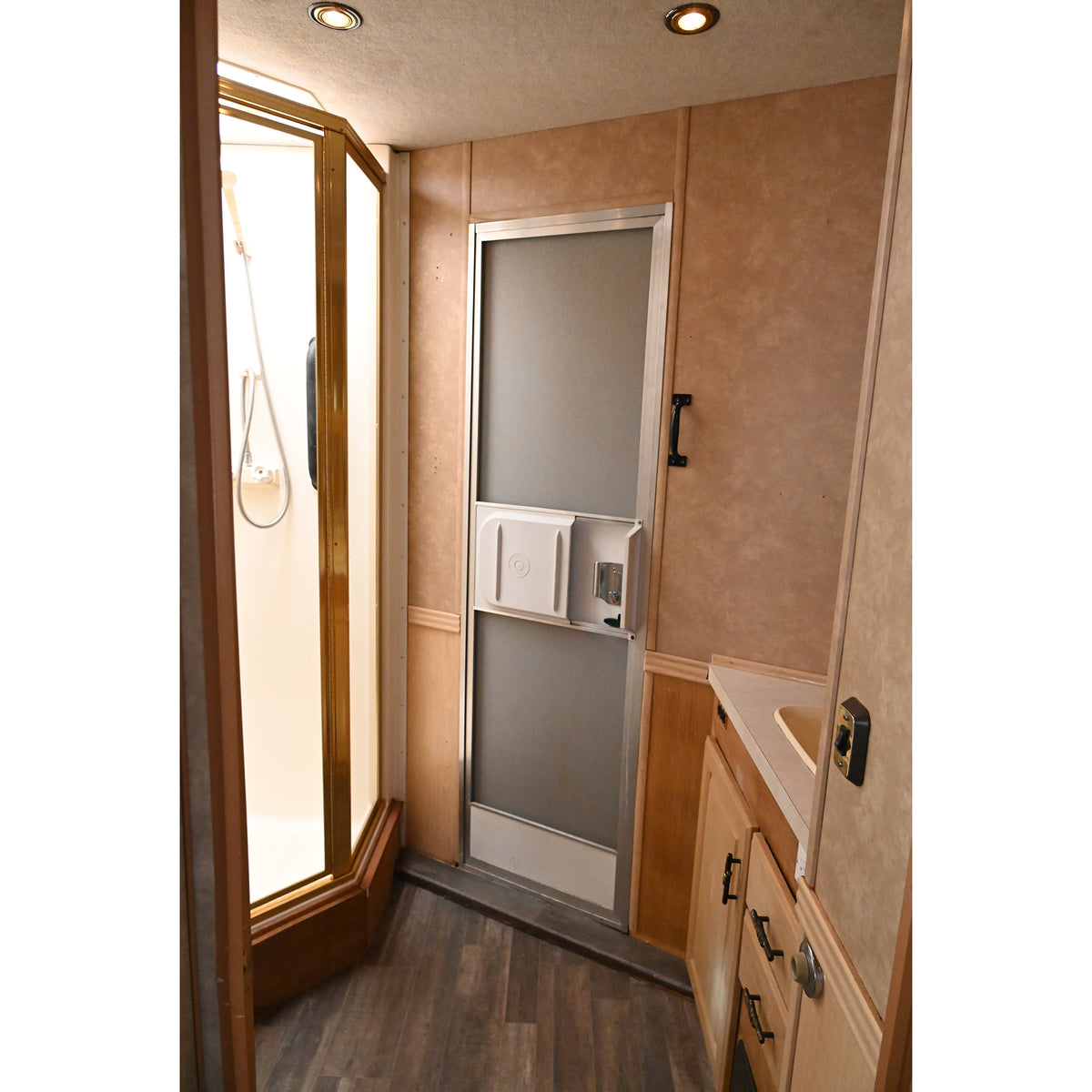 2006 SilverLite 3 Horse Trailer with 12' Living Quarter