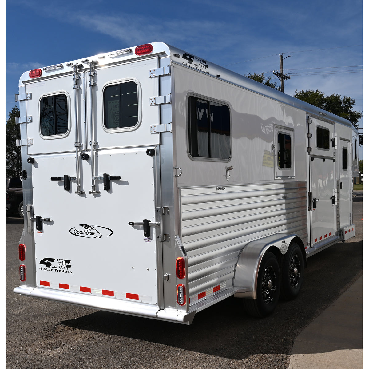 2027 4 Star 2 + 1 Straight Load Quiet Ride 23' x 6'10" Wide Horse Trailer