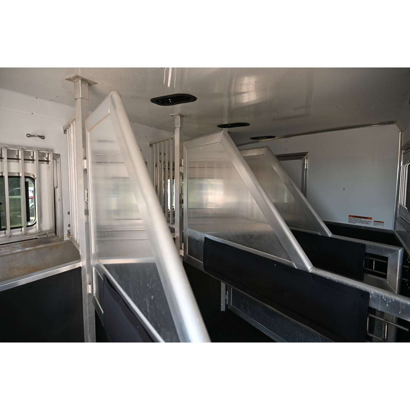 2025 Lakota Charger 4 Horse 11' Living Quarter Model C8411RKSL