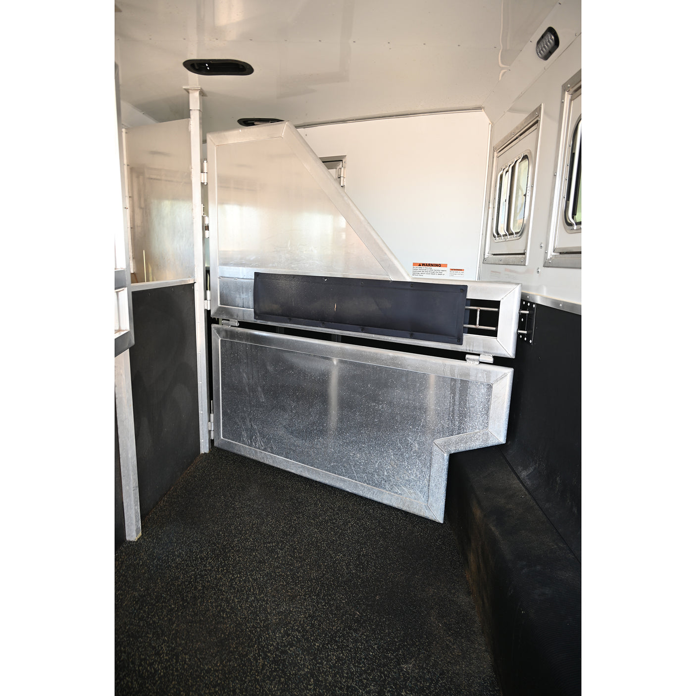 2025 Lakota Charger 4 Horse 11' Living Quarter Model C8411RKSL