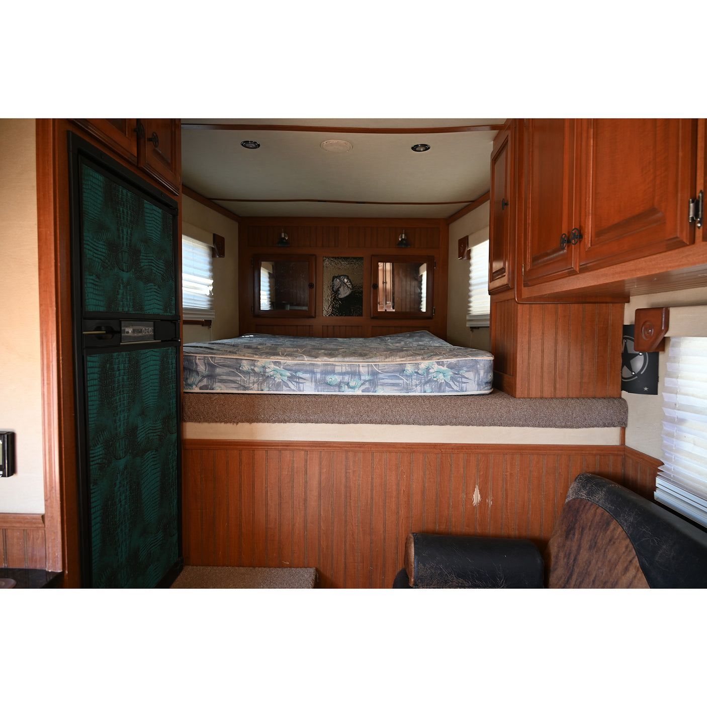 2008 Twister 3 Horse 10' Living Quarter Horse Trailer