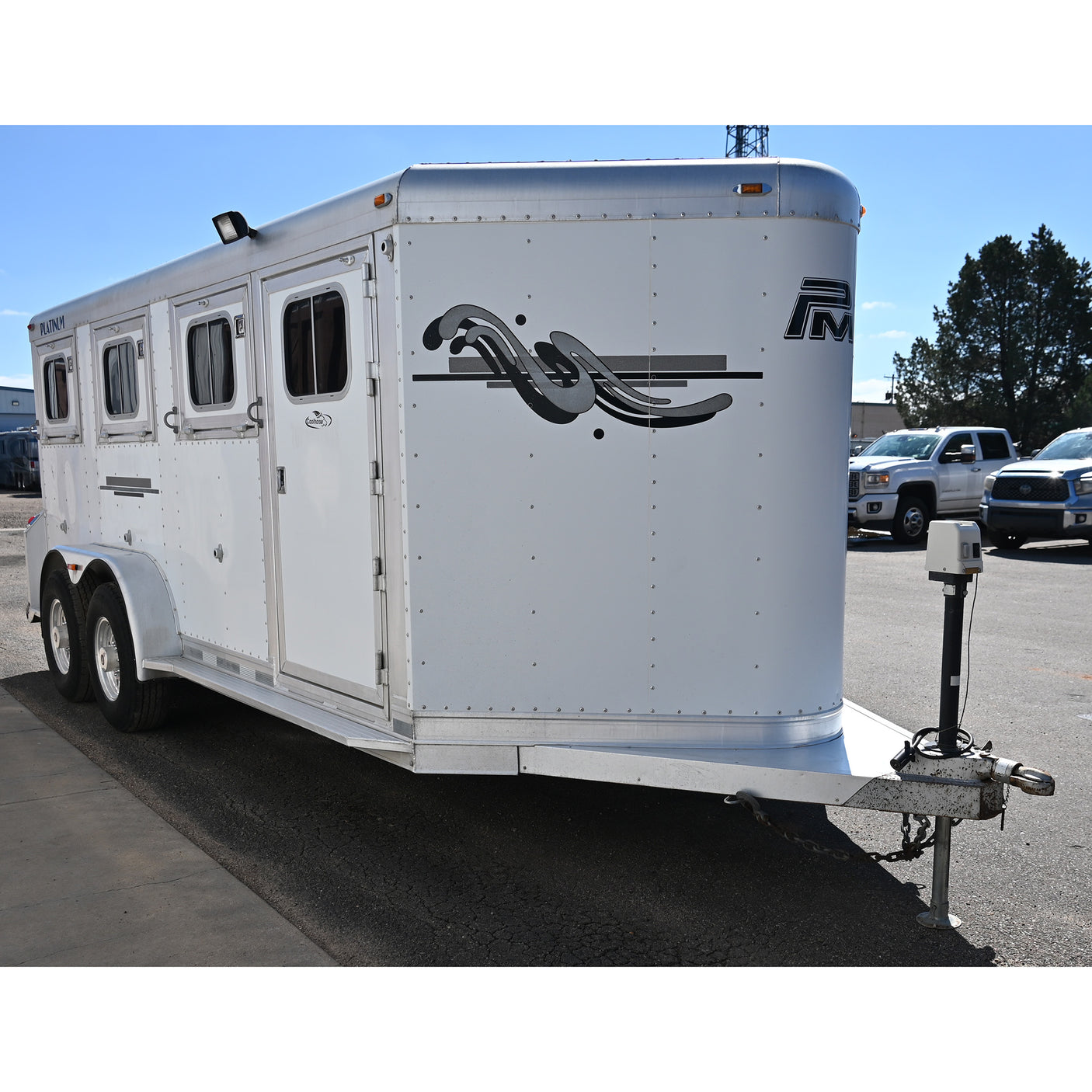 2008 Platinum Low Pro Bumper Pull 2+1 Show Trailer