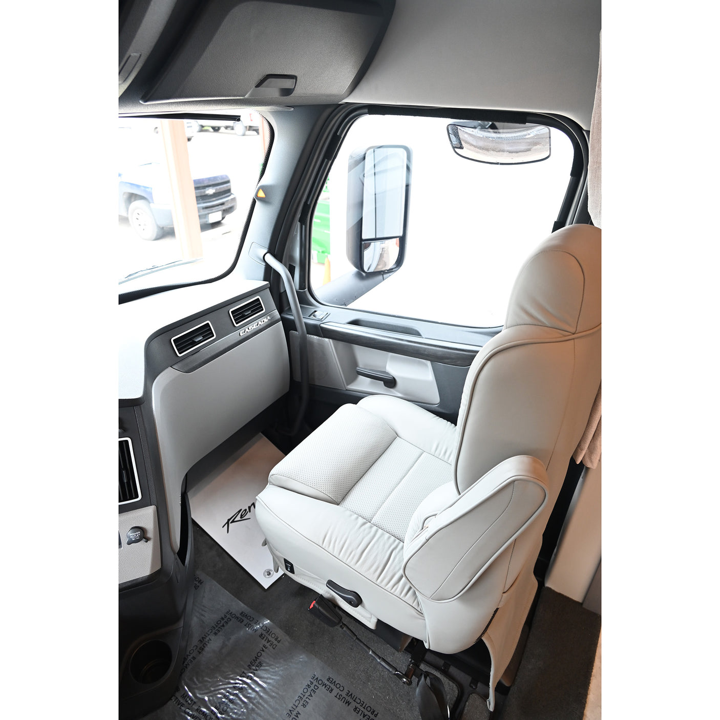 SOLD! 2026 Renegade XL 45' Super C X45BBC Bunk House Model, Freightliner Cascadia 600HP