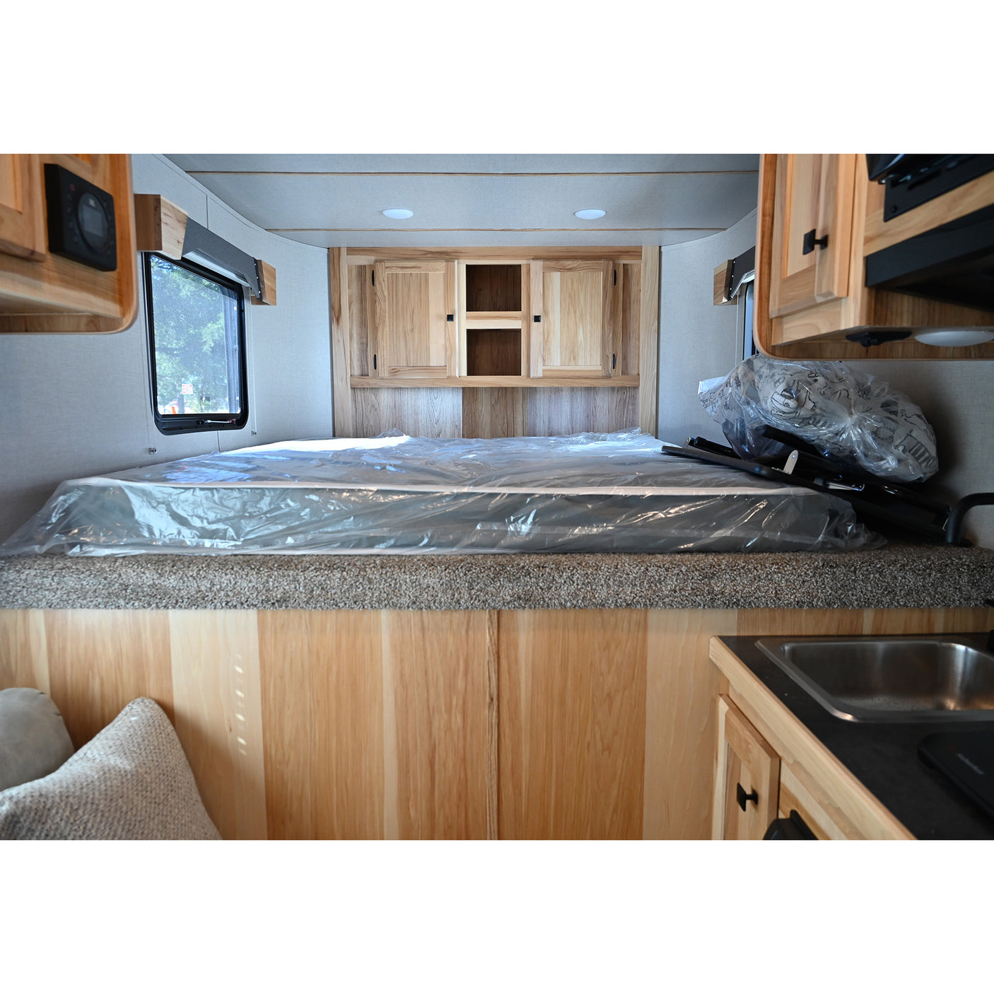2026 Lakota 2 Horse Trailer Colt 7' Living Quarter 6'9" Wide, Model C027