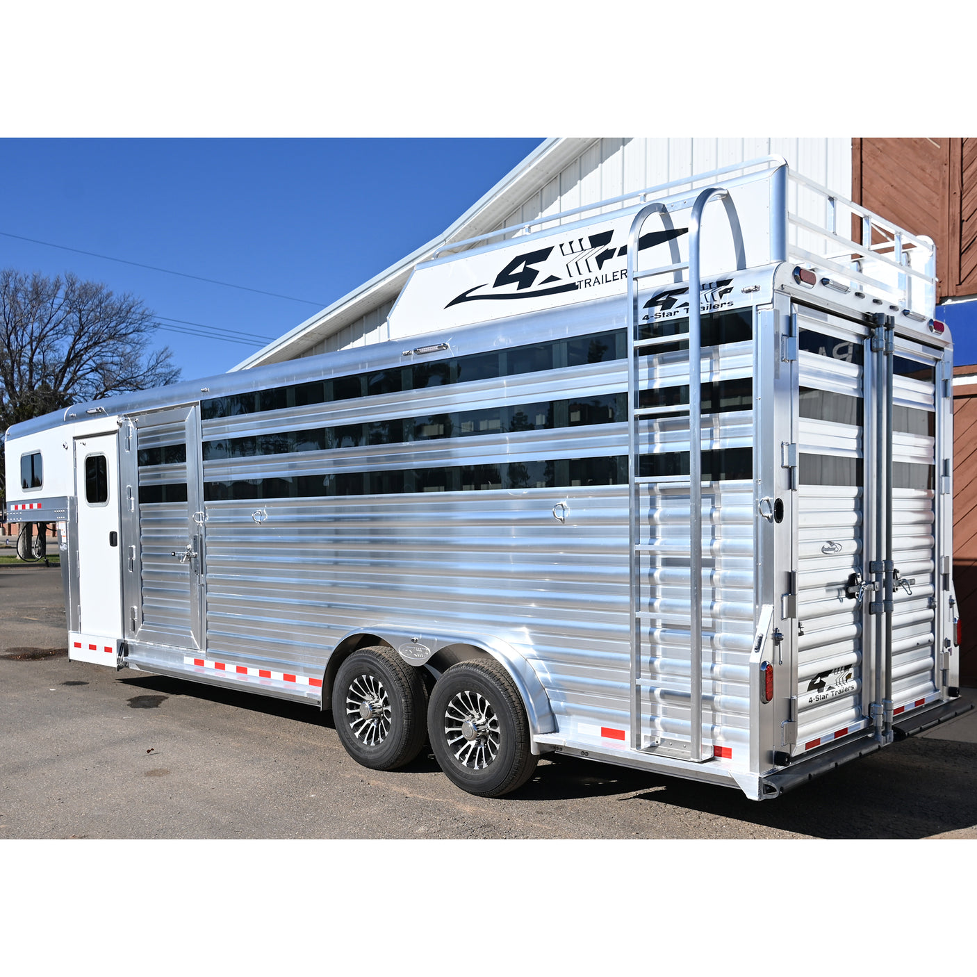 2026 4 Star 24' Deluxe Stock Combo with Cowboy Tack w/ CoolFloor