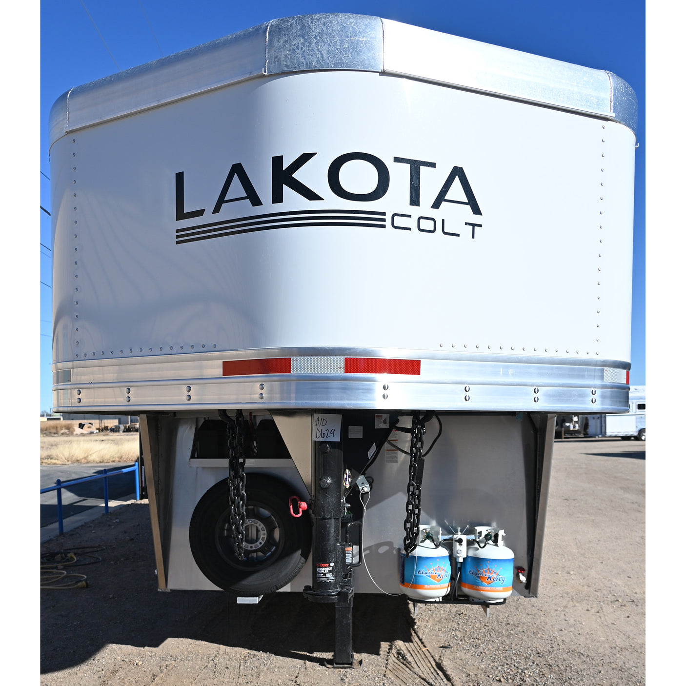 2026 Lakota Colt 3 Horse 9' Living Quarter 8' Wide Horse Trailer