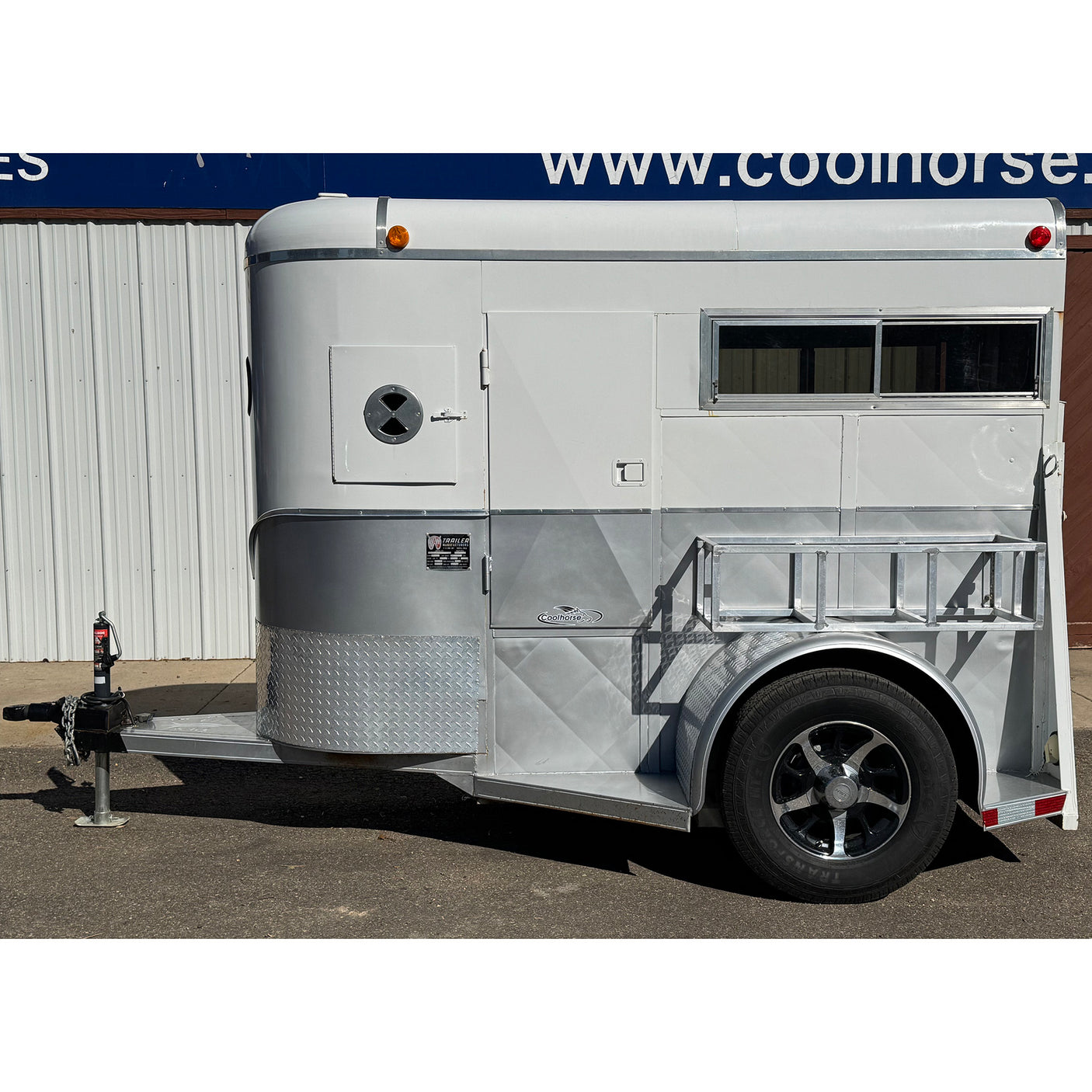 2003 WW 1 Horse Bumper Pull Horse Trailer