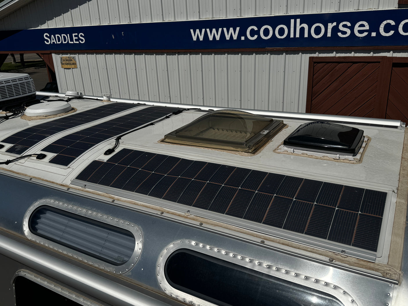 2025 Preowned Airstream M-25FB Queen Trade Wind RV- Never Used