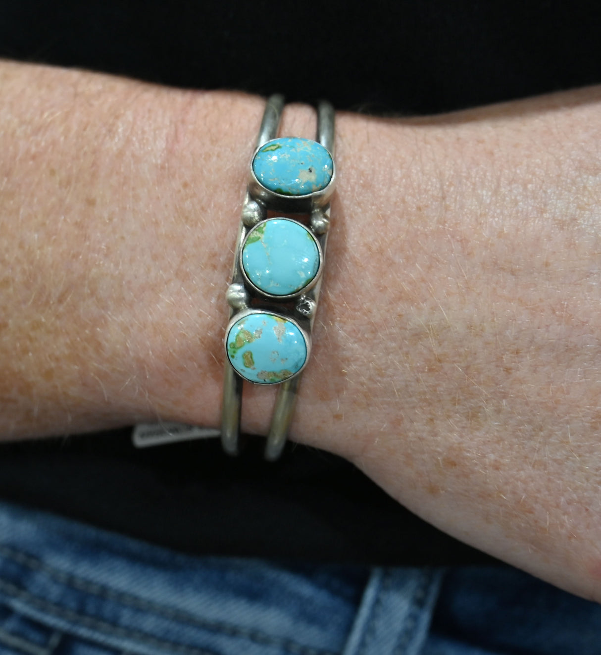 The Robyn Cuff