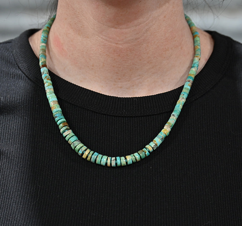 The Halle Necklace Kingman Turquoise 4-10mm Graduated Stones- 17"