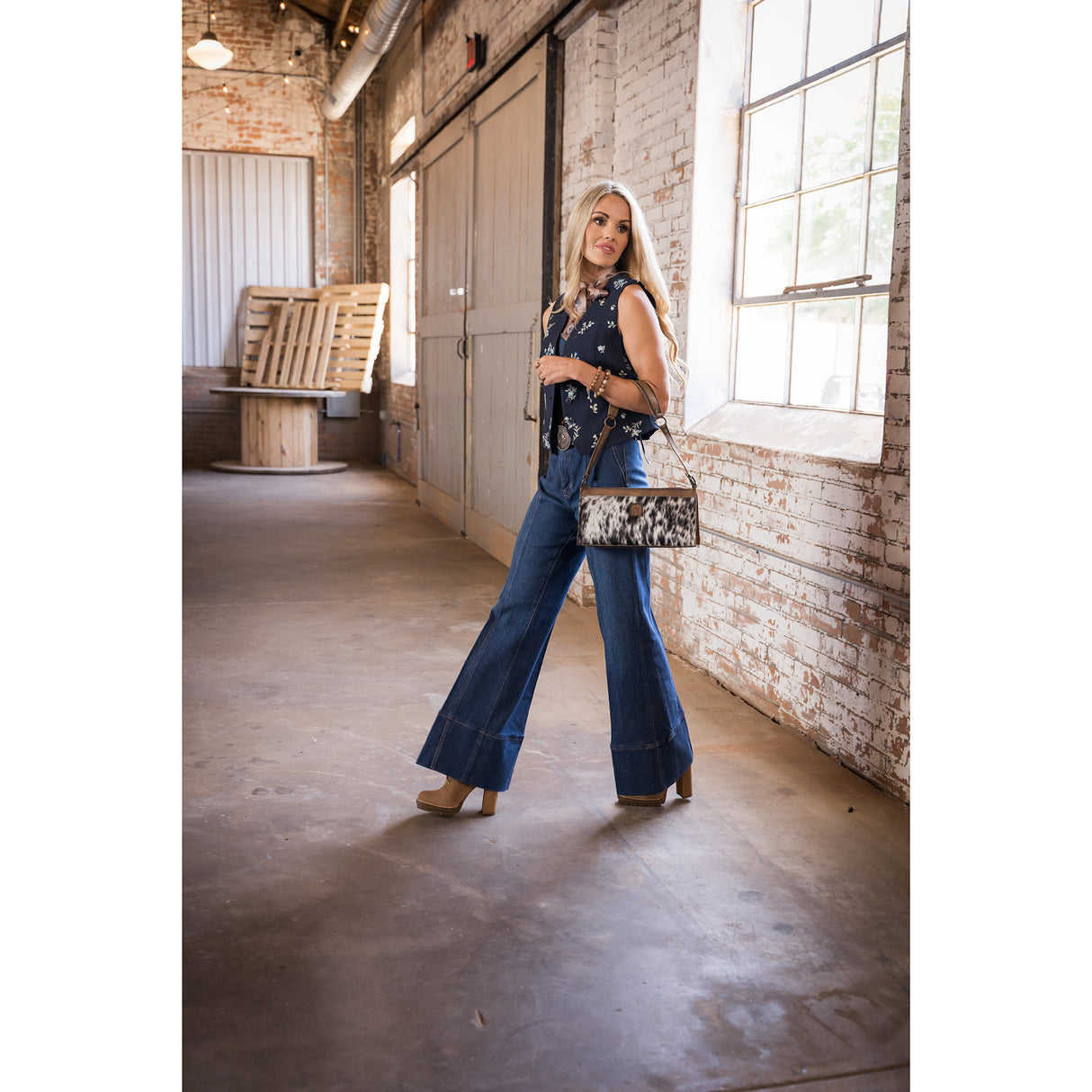 STS Ranchwear Classic Cowhide Bailey Shoulder Bag
