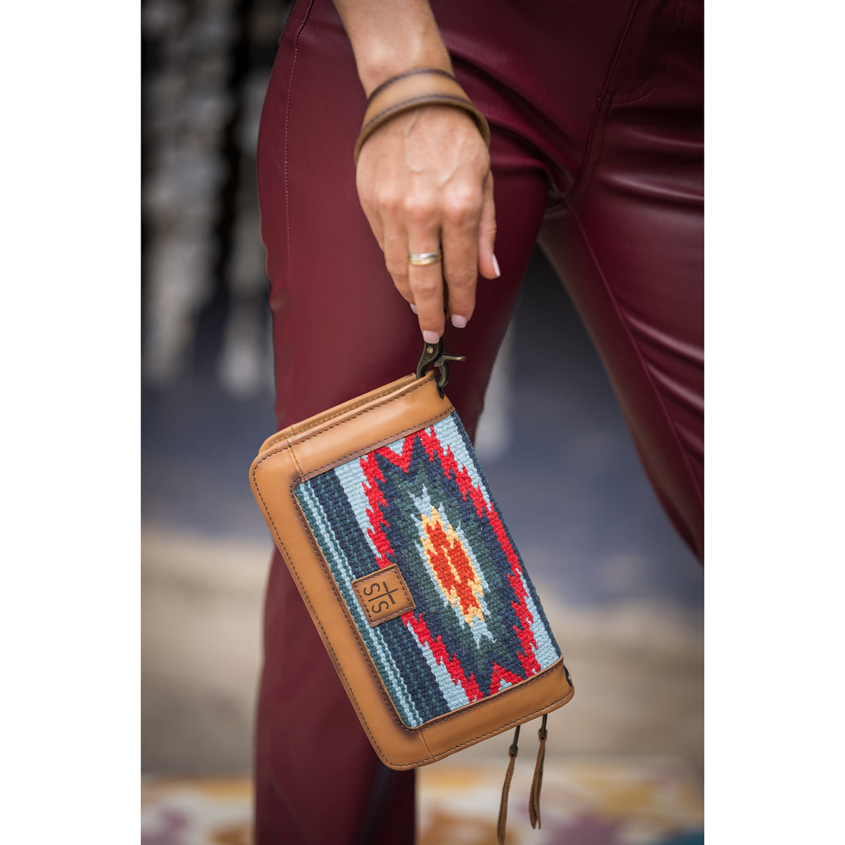 STS Ranchwear Chaynee Valley Serape Evie Organizer