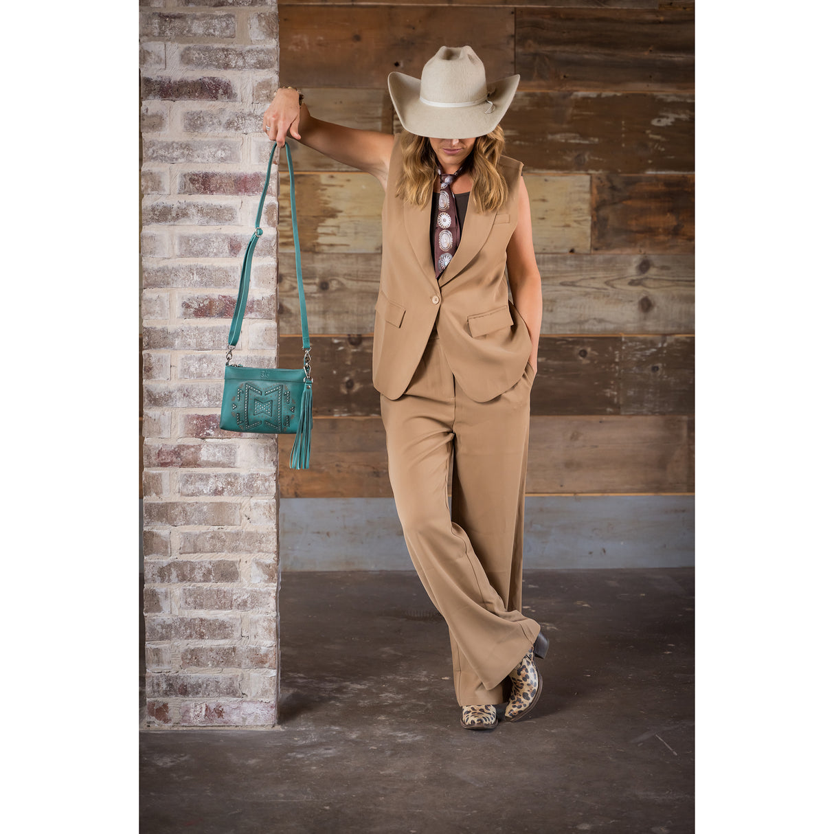 STS Ranchwear Turquoise Wayfarer Grace Crossbody Purse