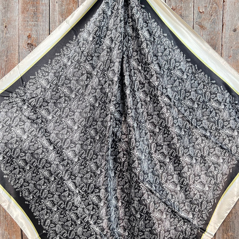 Rodeo Drive 35"x35" Black & Cream Paisley Wild Rag