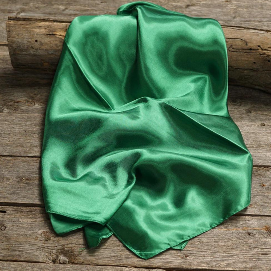 Rodeo Drive 35"x35" Solid Kelly Green Wild Rag