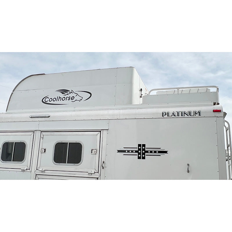 Platinum Hay Pod with Ladder