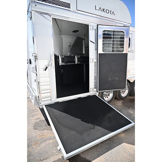 Lakota Side Load Ramp 60"x54"