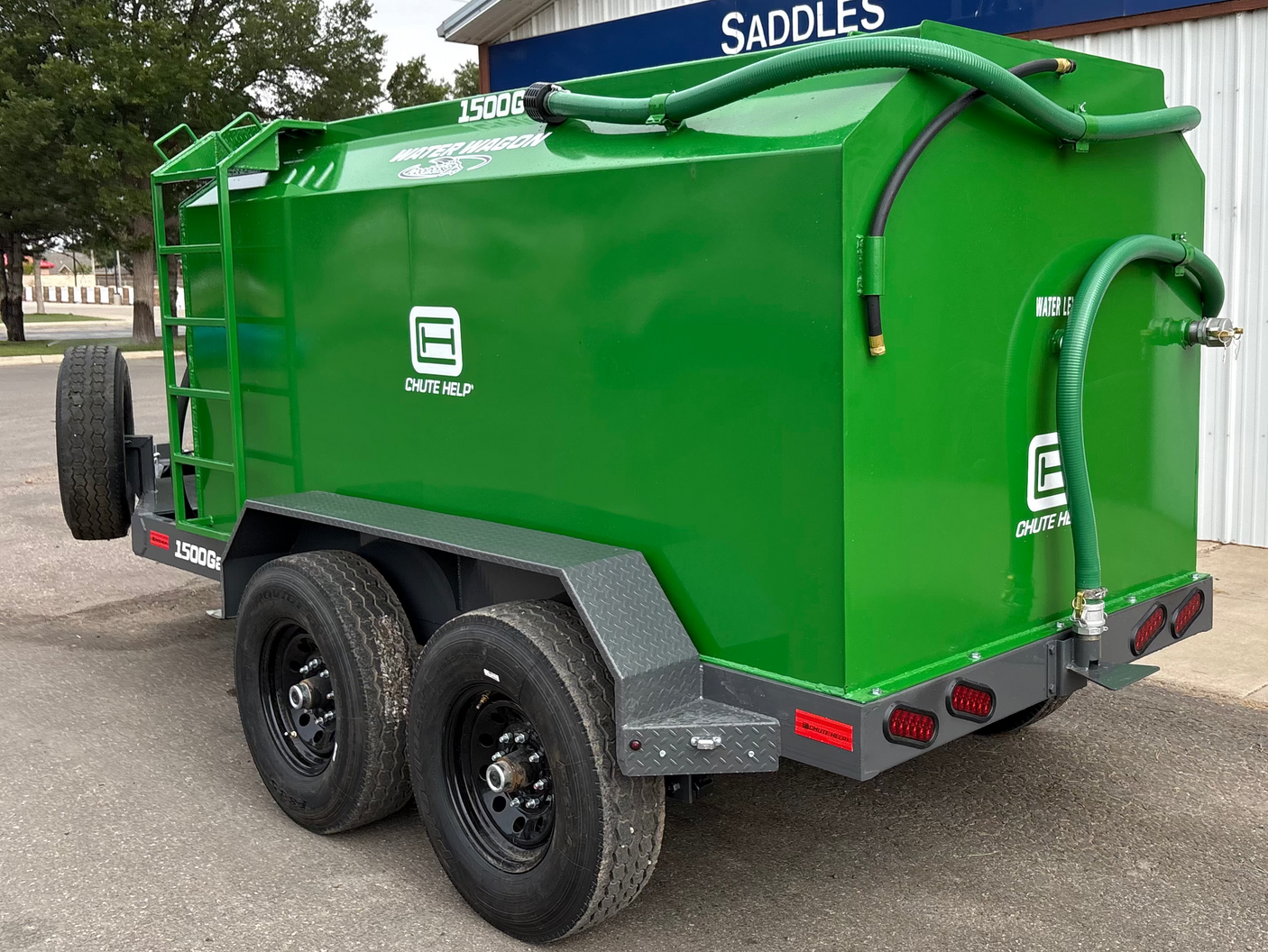 2027 Chute Help 1500 Gallon Metal Water Wagon