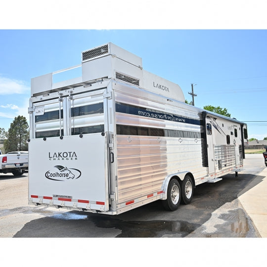 Lakota Full Width Rear Ramp