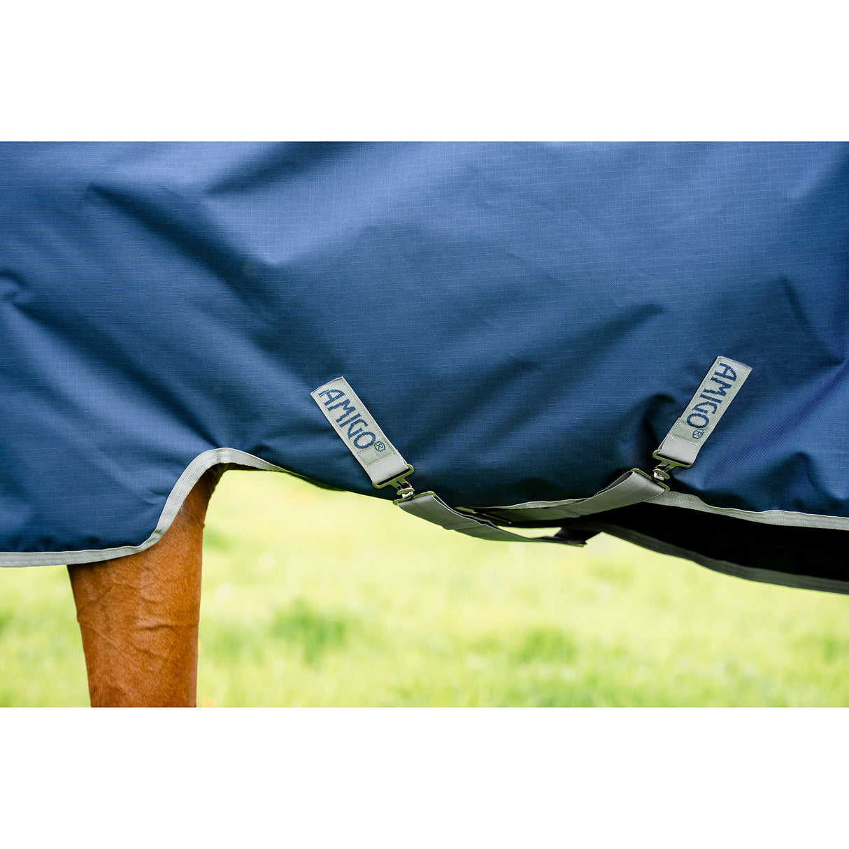 Horseware Amigo Hero Ripstop Plus Mediumweight Turnout Blanket- Navy/Silver