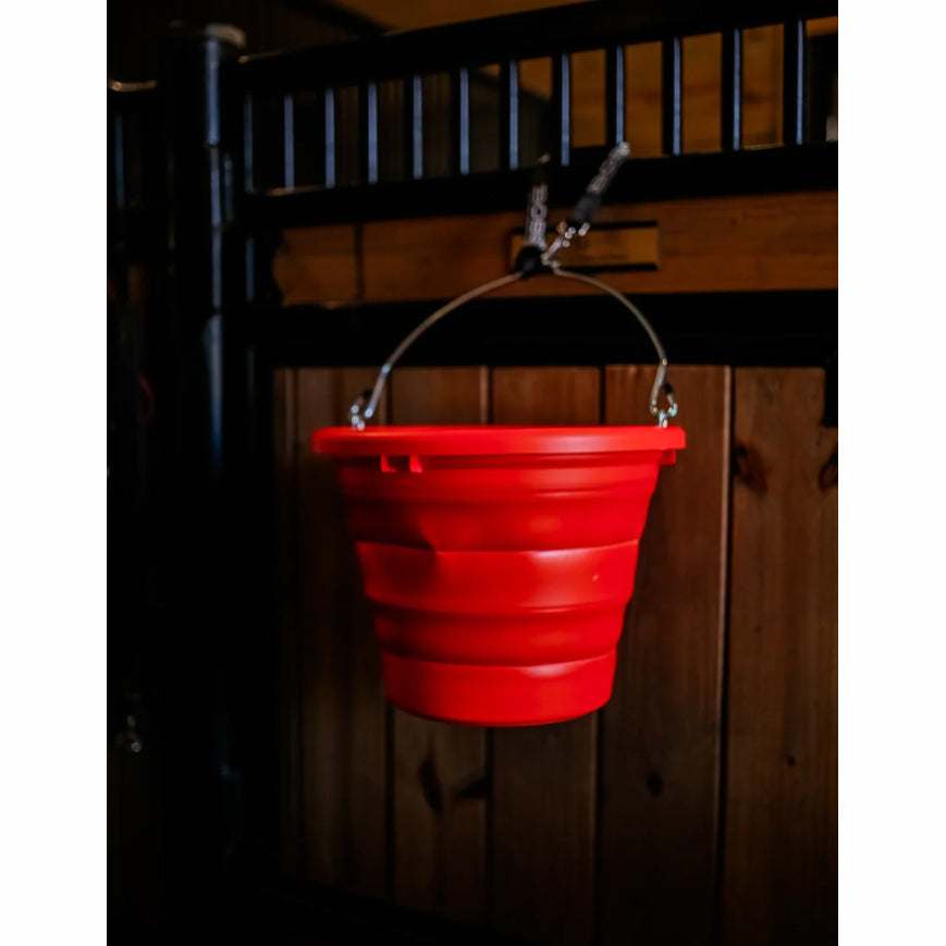 Boss Bucket Collapsible Flat Back Bucket- Red