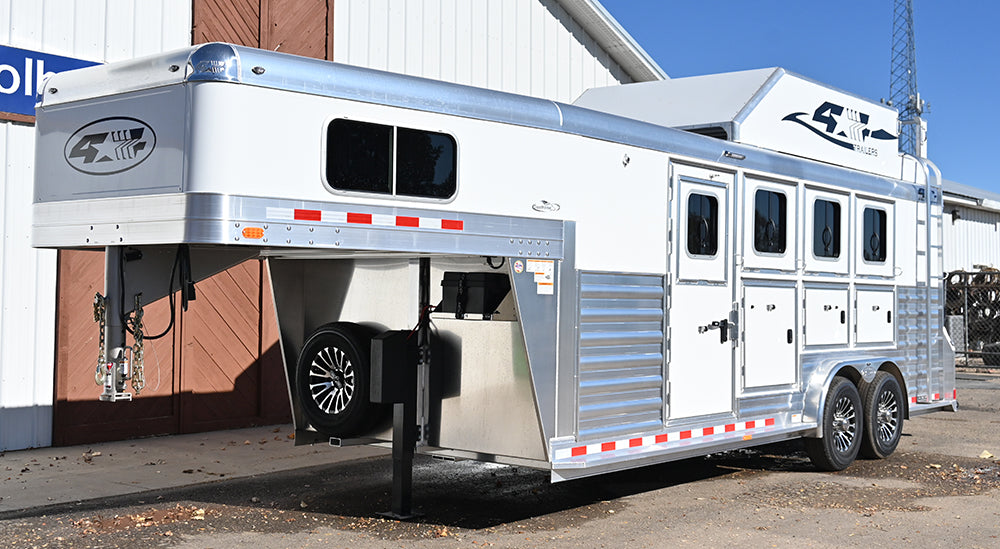 2025 4 Star 4 Horse Gooseneck Horse Trailer