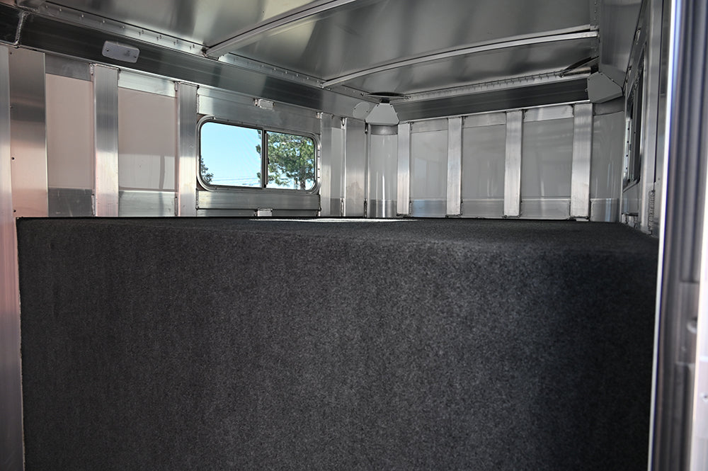 2025 4 Star 4 Horse Gooseneck Horse Trailer