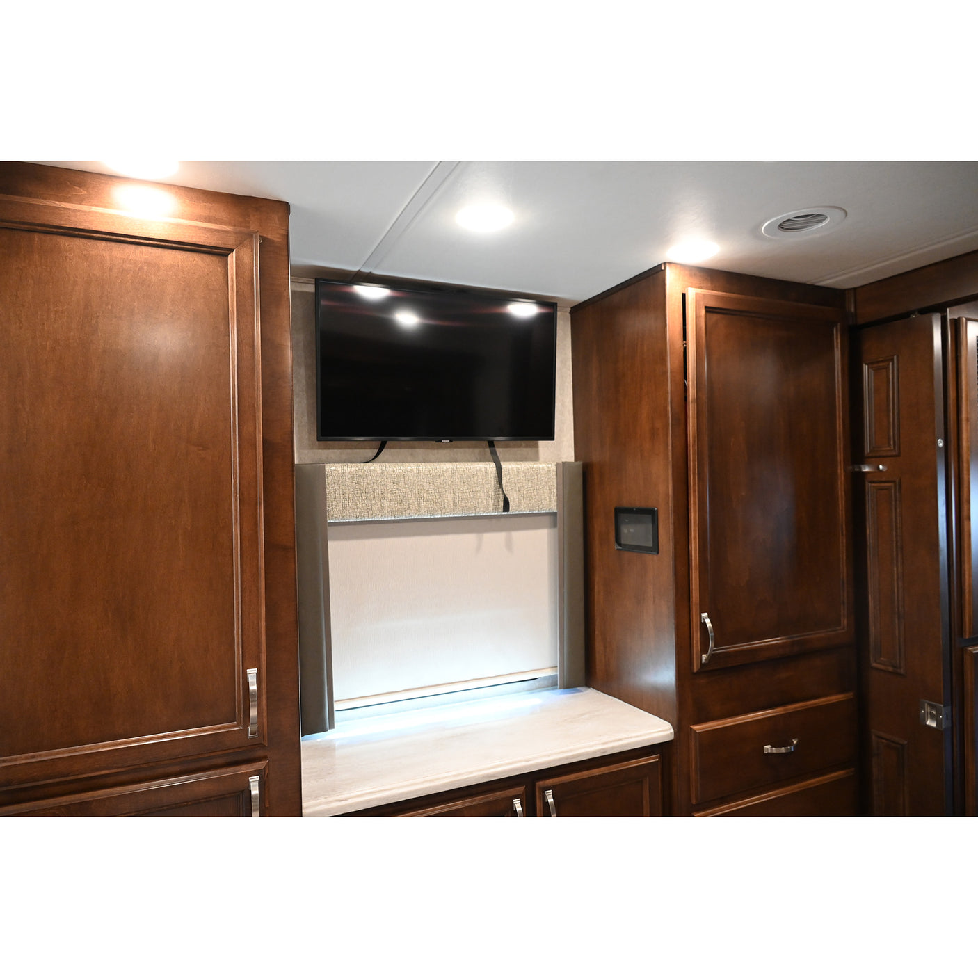 2022 Renegade Verona 40 VRB Double Slide Coach