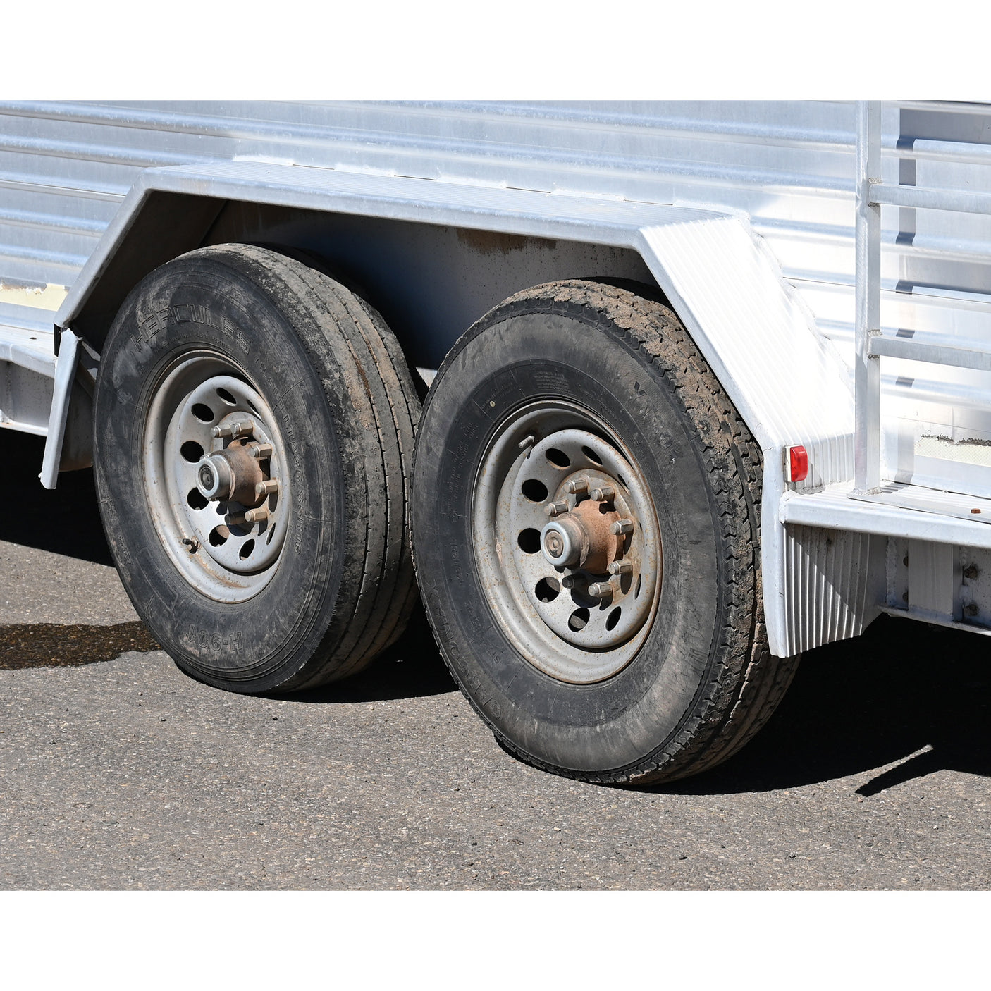 1999 Featherlite Stock Combo Living Quarter Trailer