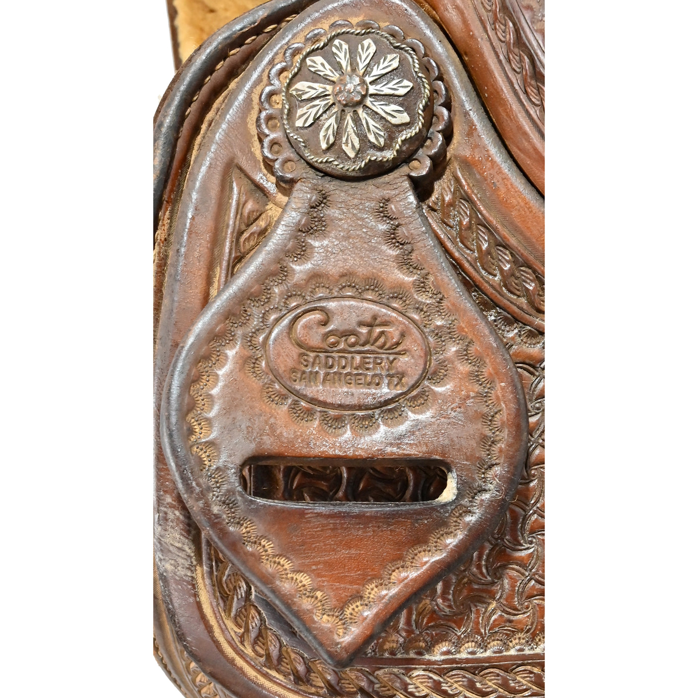 Used 15.5" Coats Trophy Team Roping Saddle