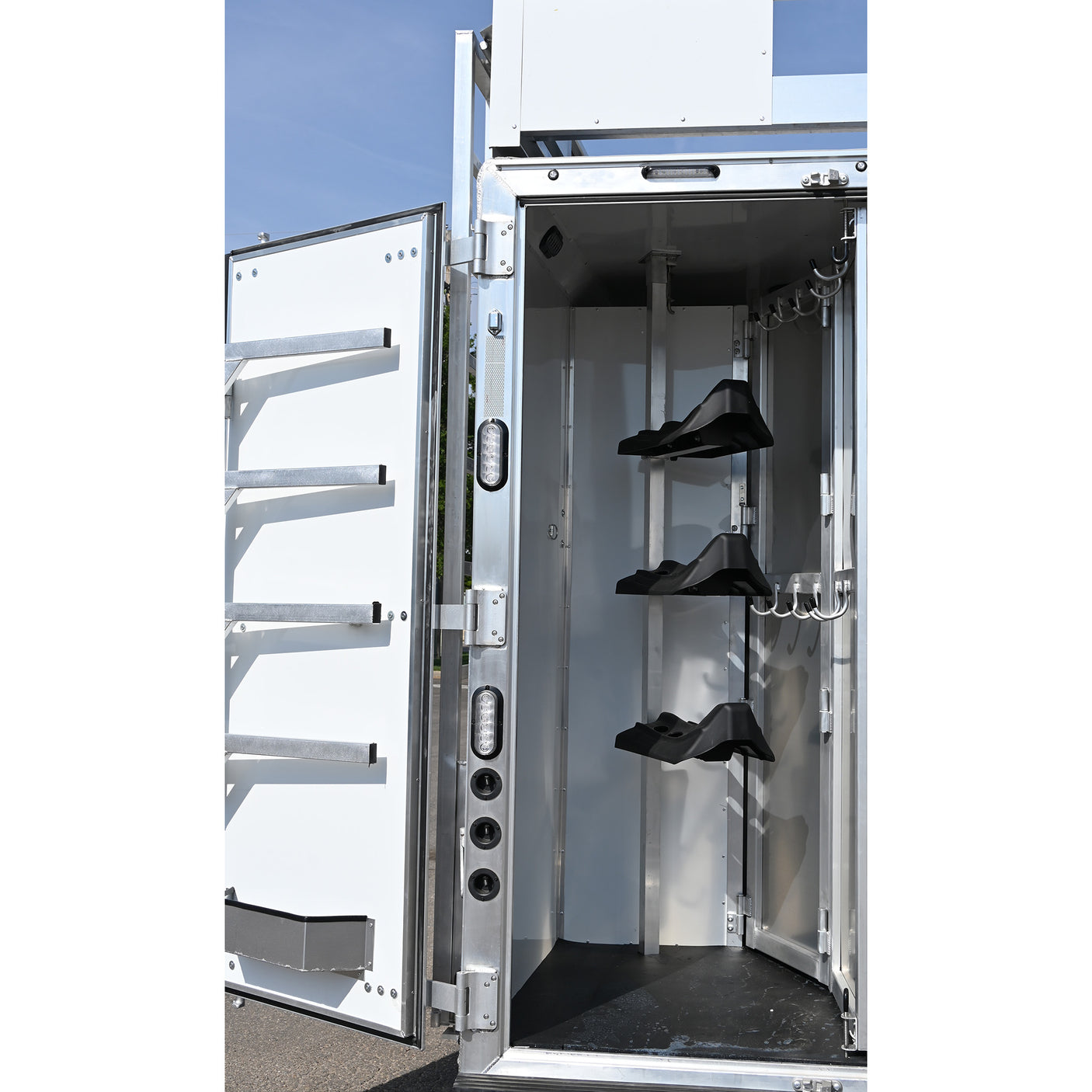 2026 Lakota Charger 3 Horse 11' LQ Non Slide, 8' Wide Horse Trailer