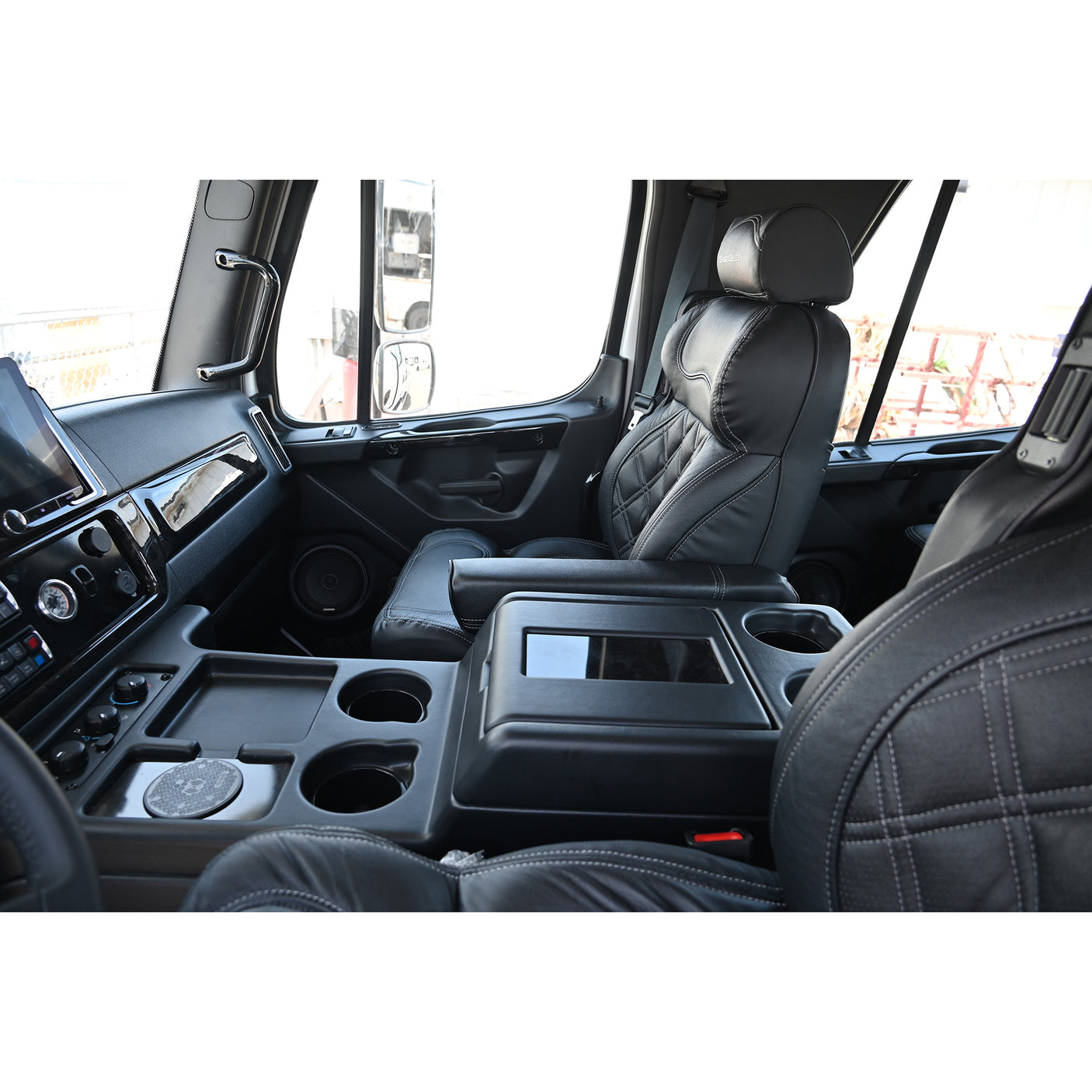2026 Sportchassis LH7 Freightliner M2 Plus Luxury Crew Cab Hauler Truck
