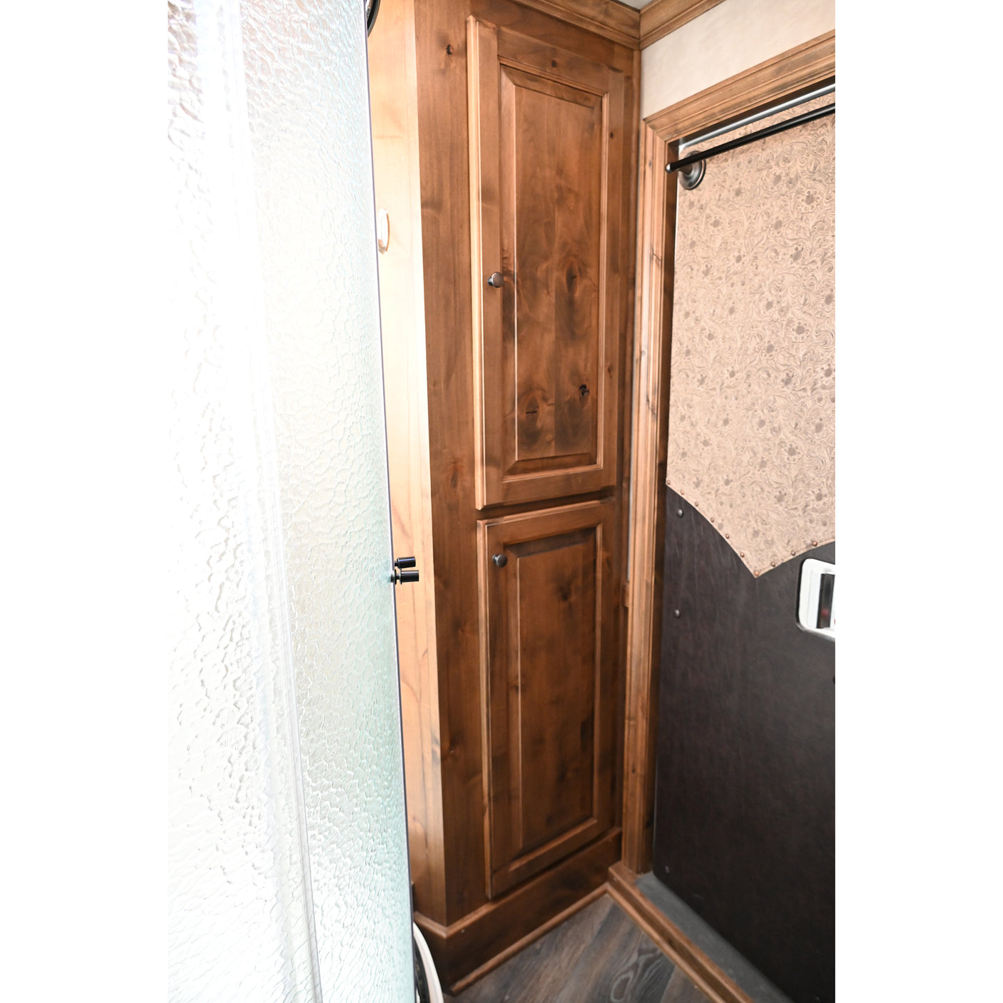 2020 Platinum 3 Horse Trailer with 10'8" Outback Customs Living Quarter