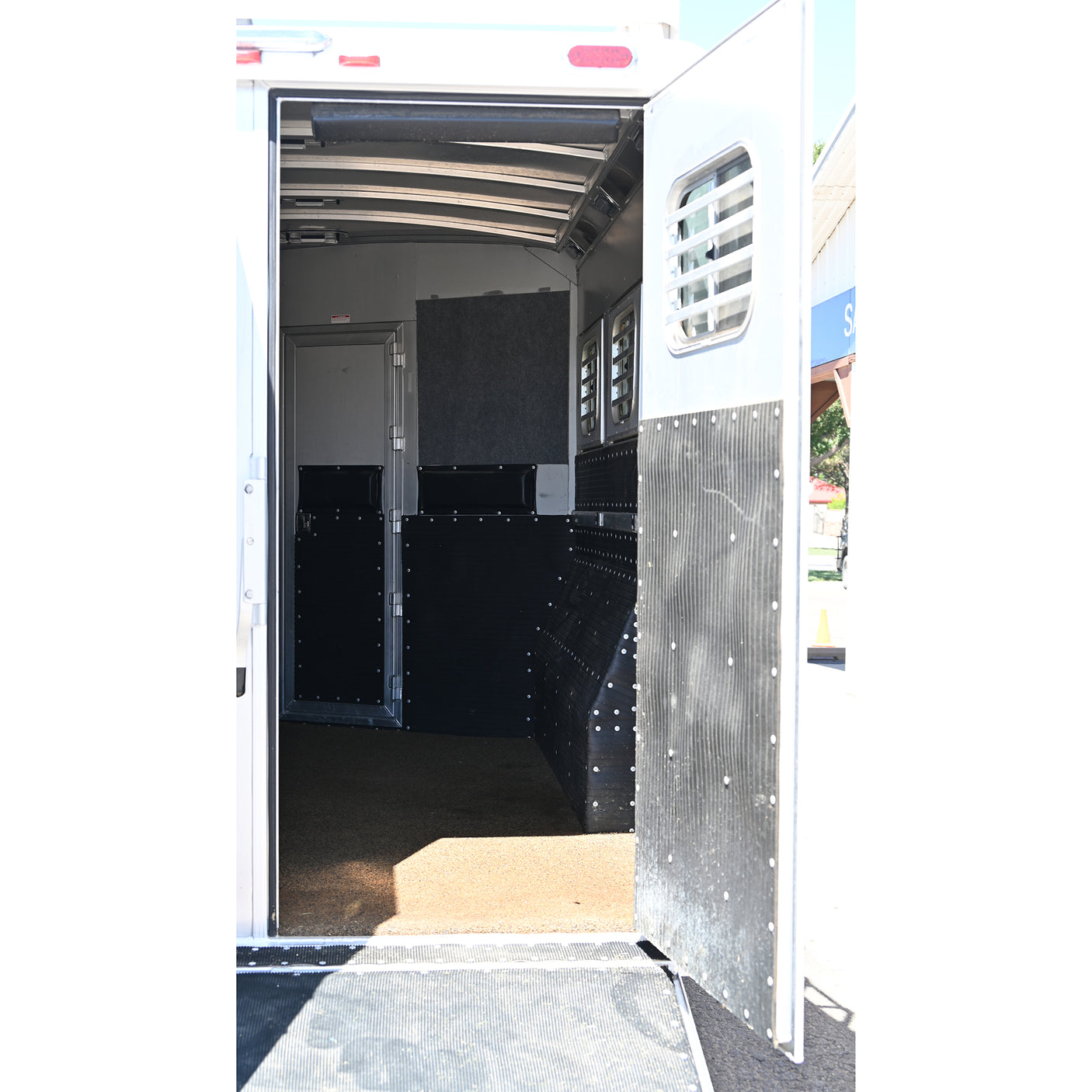 2020 Platinum 3 Horse Trailer with 10'8" Outback Customs Living Quarter