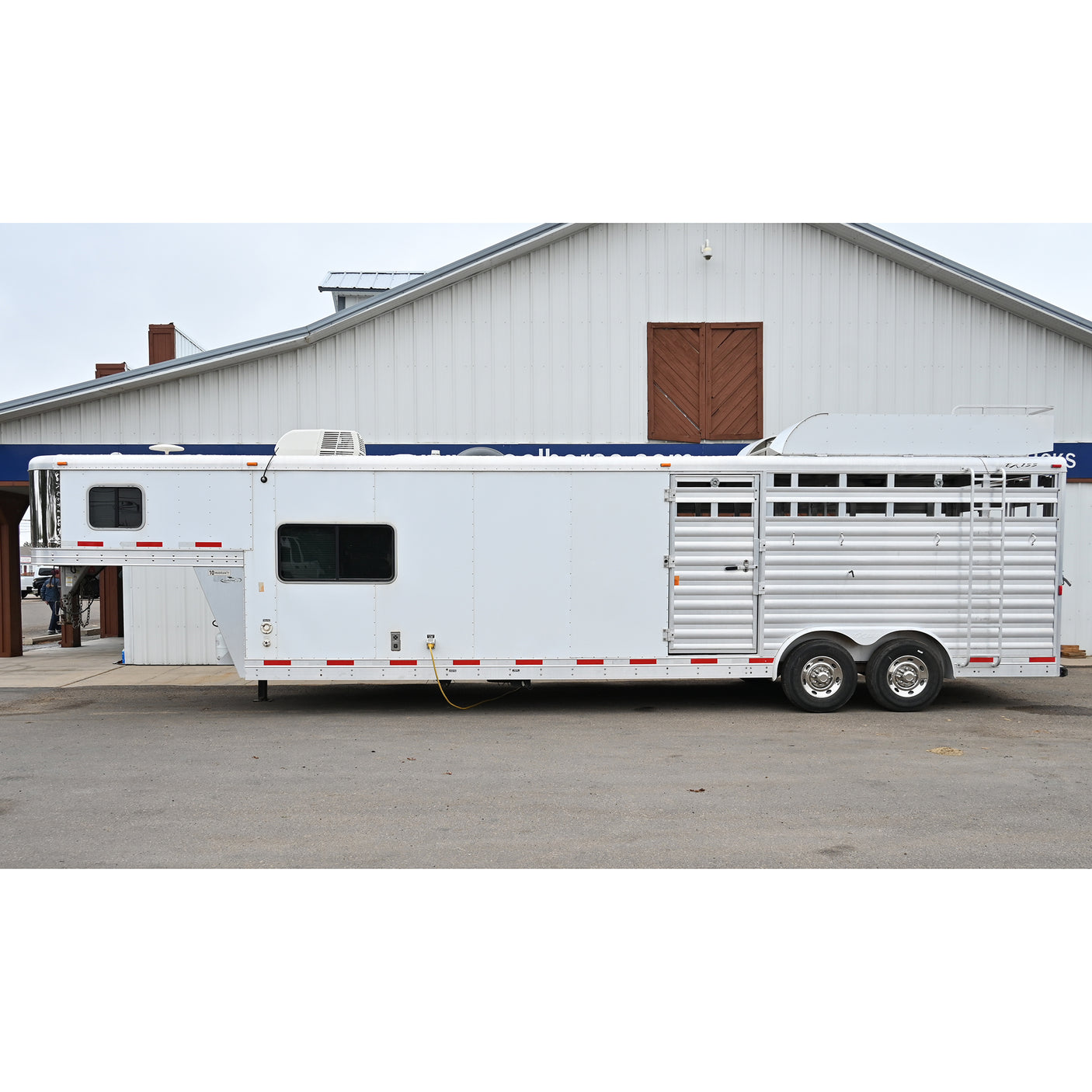 2015 Exiss Stock Combo 8' Living Quarter Horse Trailer