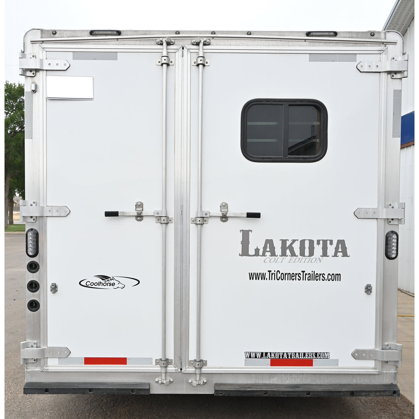 2020 Lakota Colt 3 Horse 11' LQ  Model AC8311 Horse Trailer