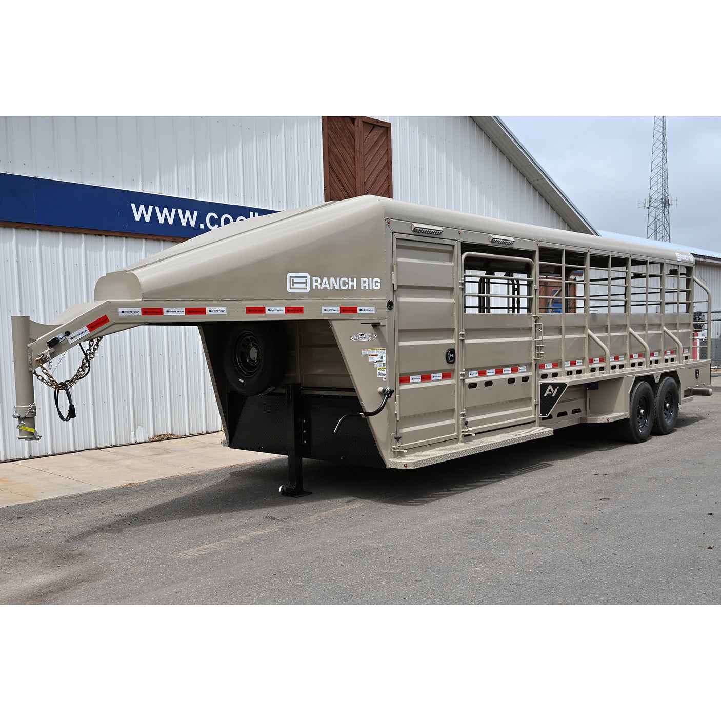 2027 Chute Help Ranch Rig 24' Stock Combo Trailer
