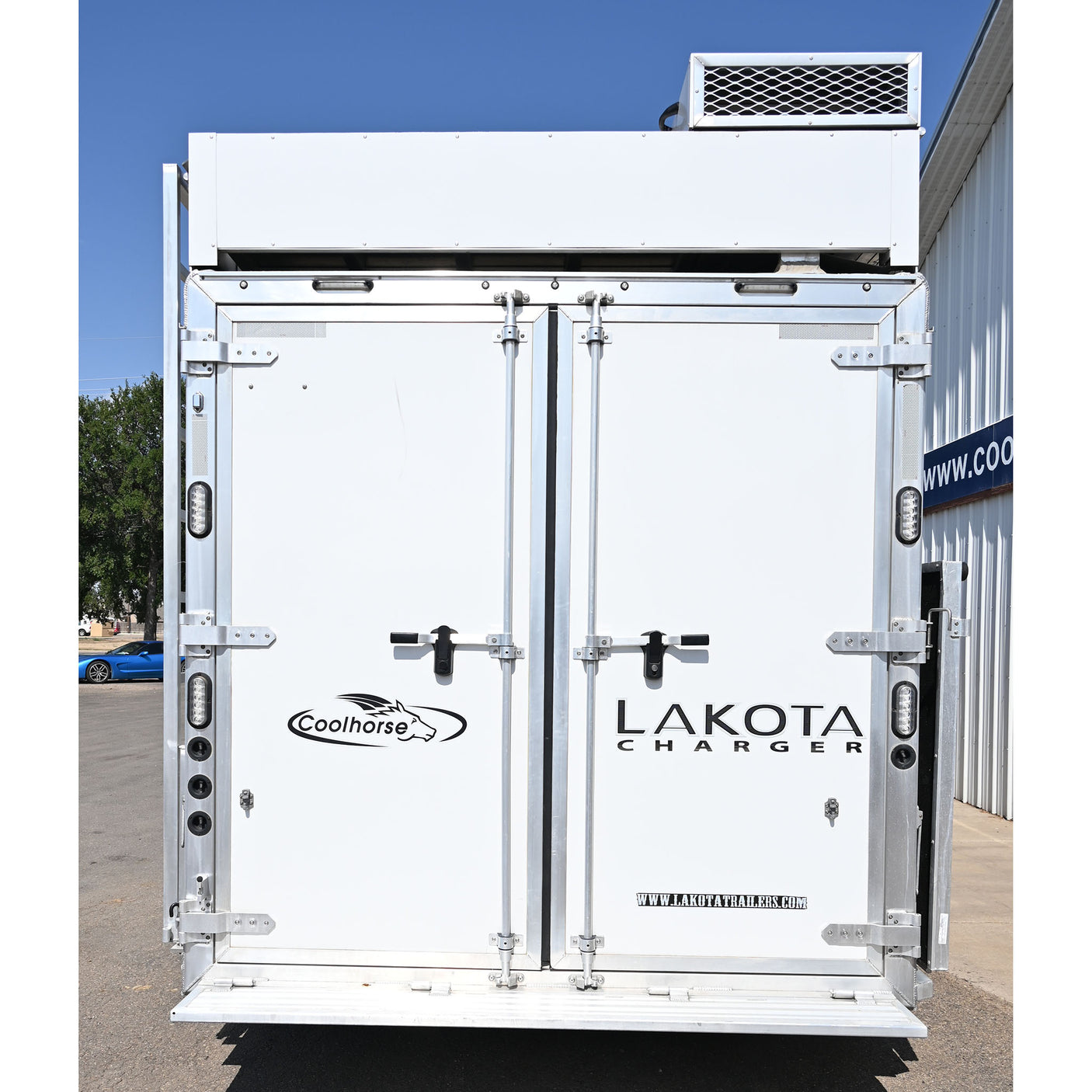 2023 Lakota Charger 5 Horse Trailer with 13' Slide Out Model C8513SR