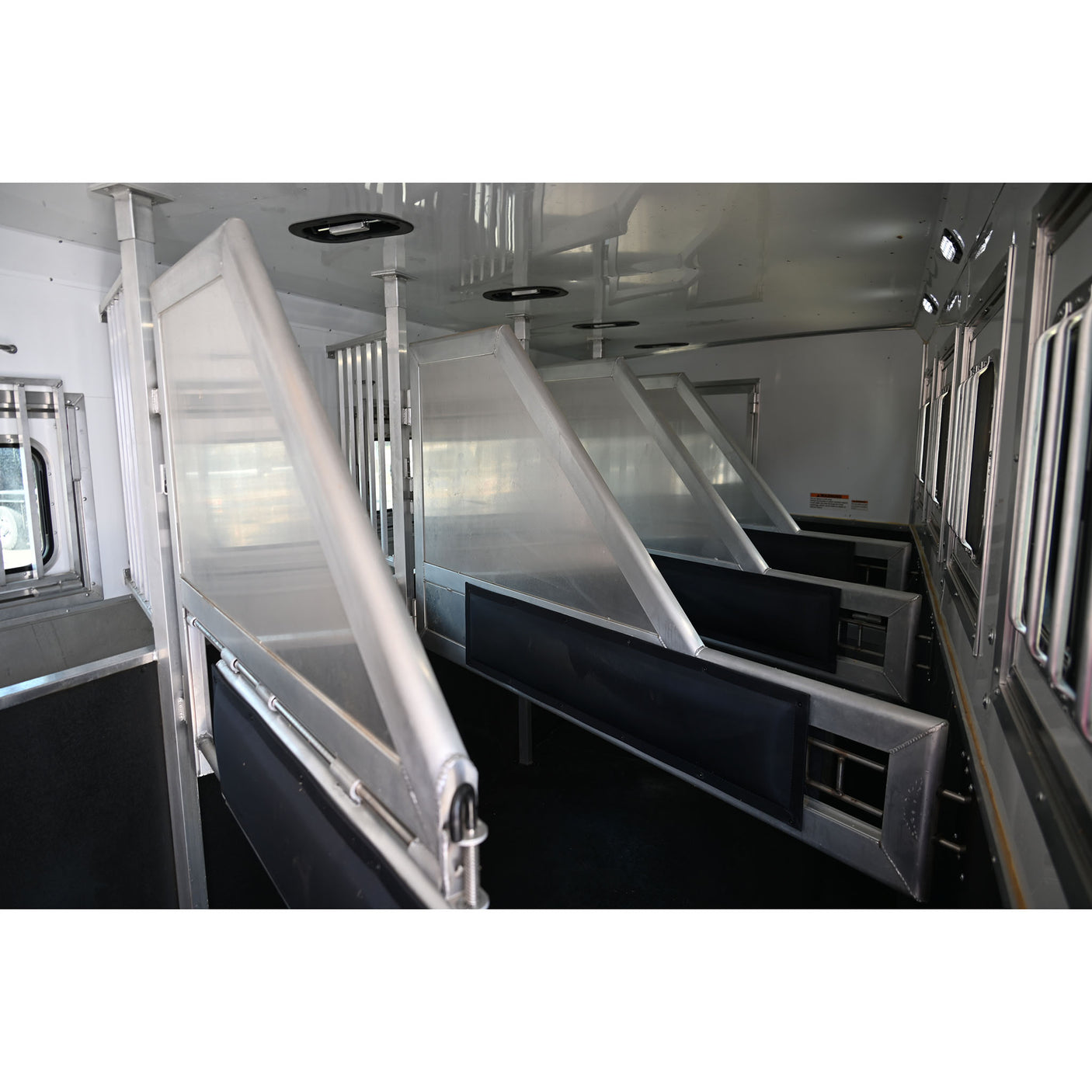 2023 Lakota Charger 5 Horse Trailer with 13' Slide Out Model C8513SR