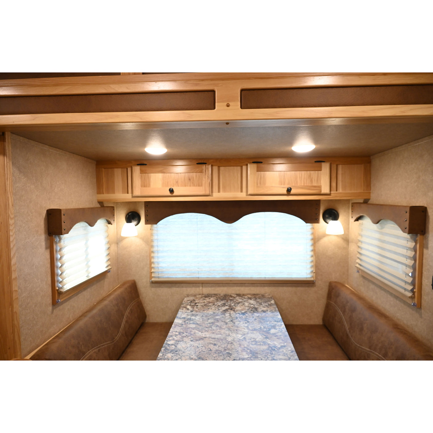 2023 Lakota Charger 5 Horse Trailer with 13' Slide Out Model C8513SR