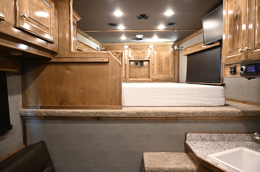 2024 4 Star 6 Horse 11' LQ Side Load, Integrated Pod, Outback Conversion