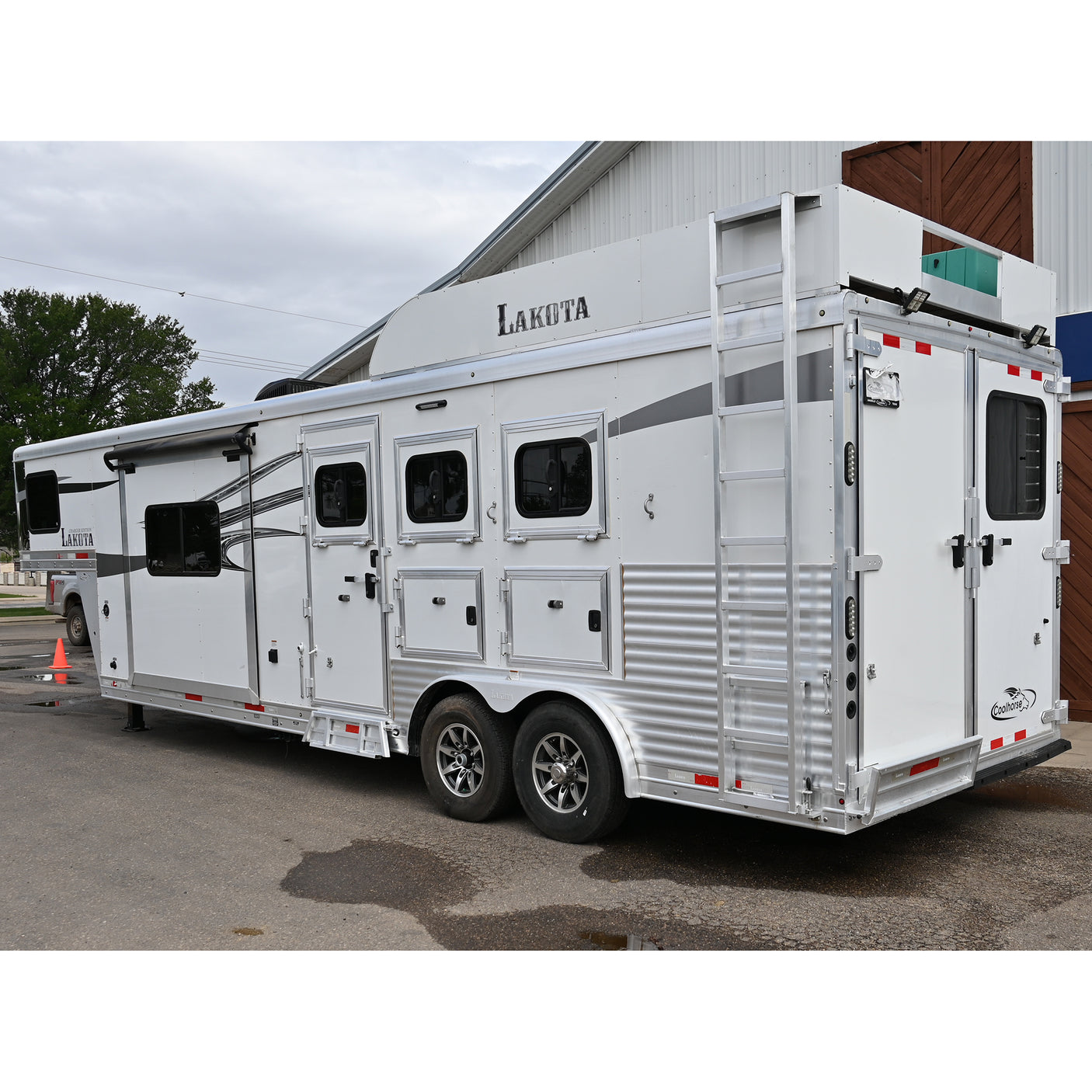 2018 Lakota Charger 3 Horse Trailer with  11' Living Quarters and Slide Out