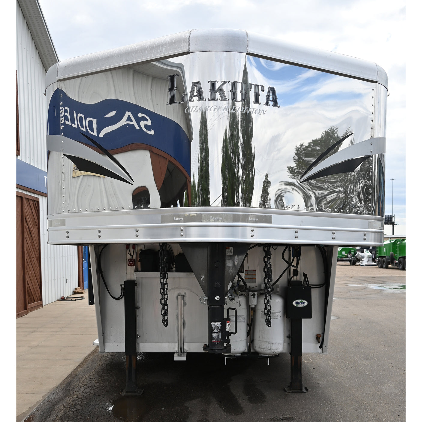 2018 Lakota Charger 3 Horse Trailer with  11' Living Quarters and Slide Out