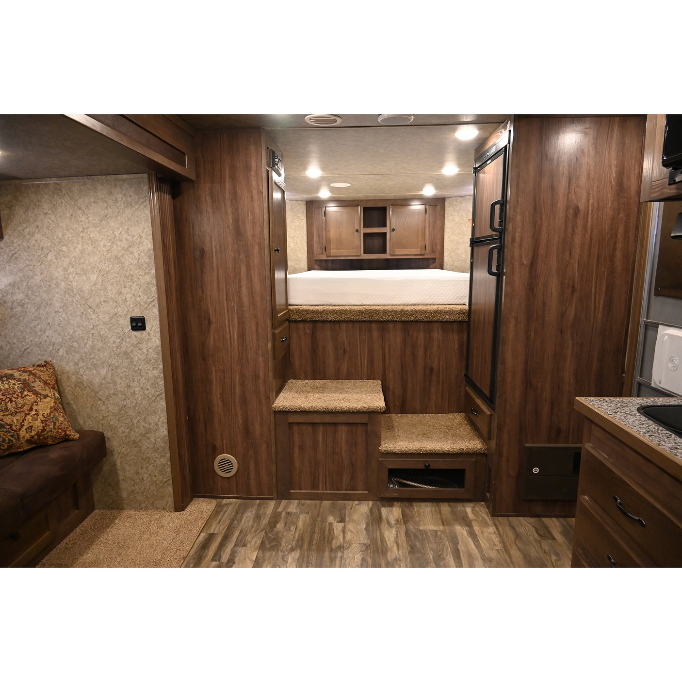 2018 Lakota Charger 3 Horse Trailer with  11' Living Quarters and Slide Out
