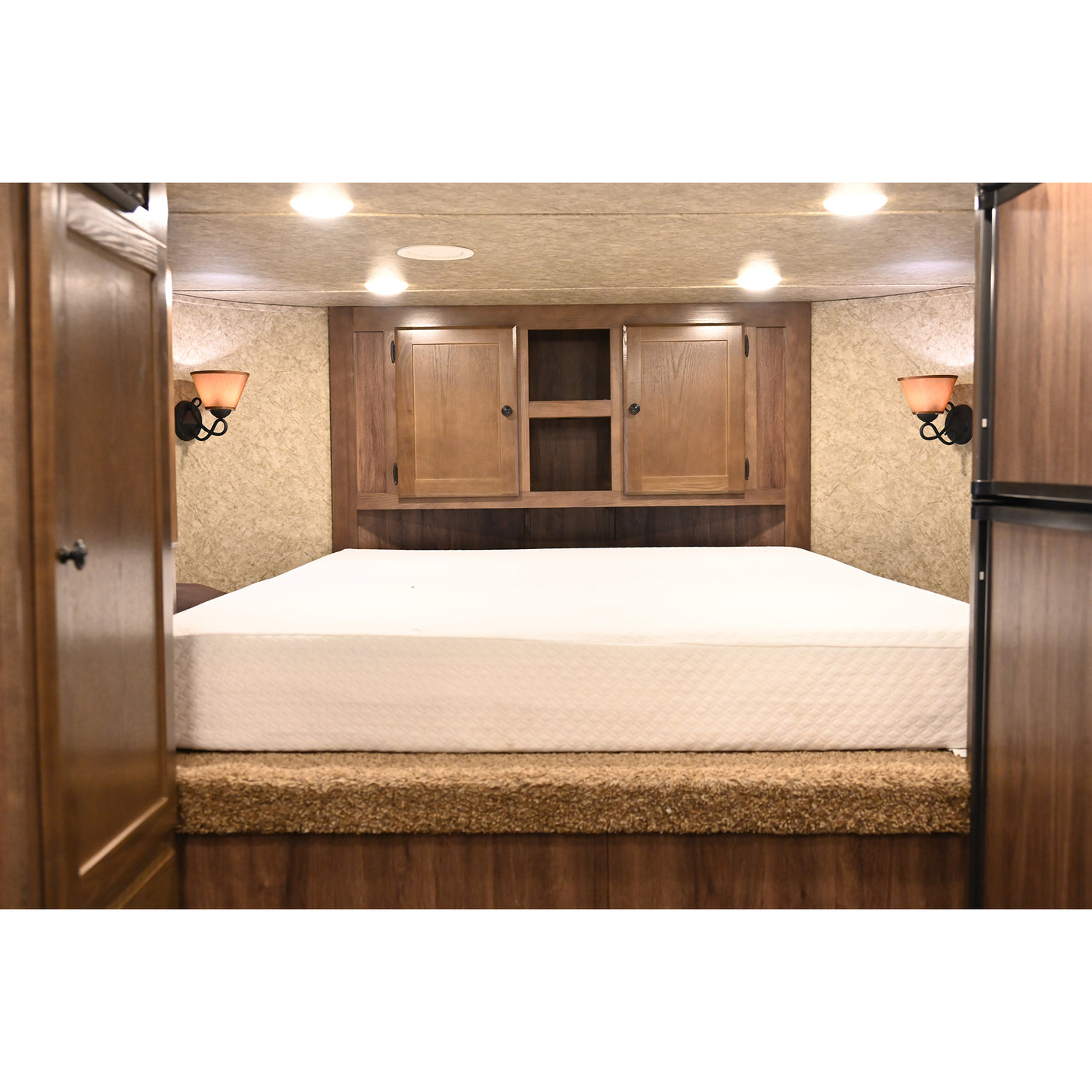 2018 Lakota Charger 3 Horse Trailer with  11' Living Quarters and Slide Out
