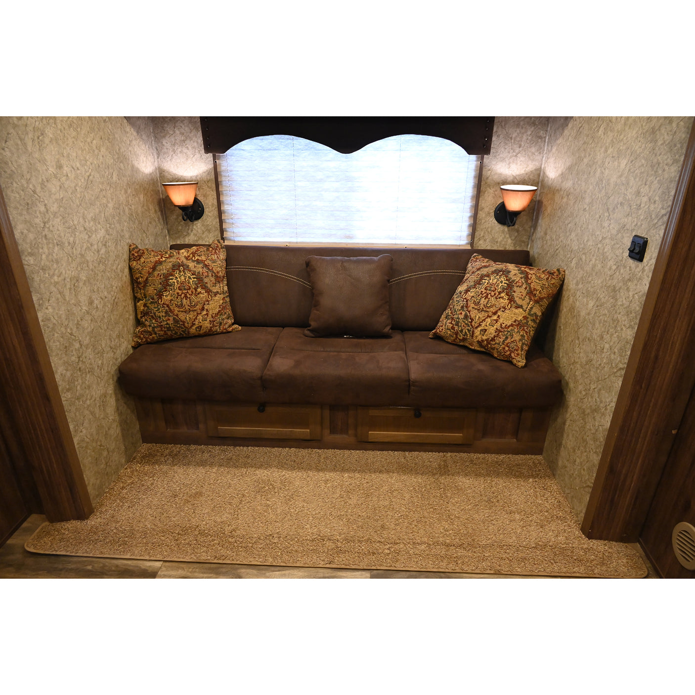 2018 Lakota Charger 3 Horse Trailer with  11' Living Quarters and Slide Out