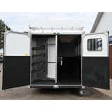2018 Sundowner 4 Horse 11' Living Quarter, Slide Out, Horse Trailer