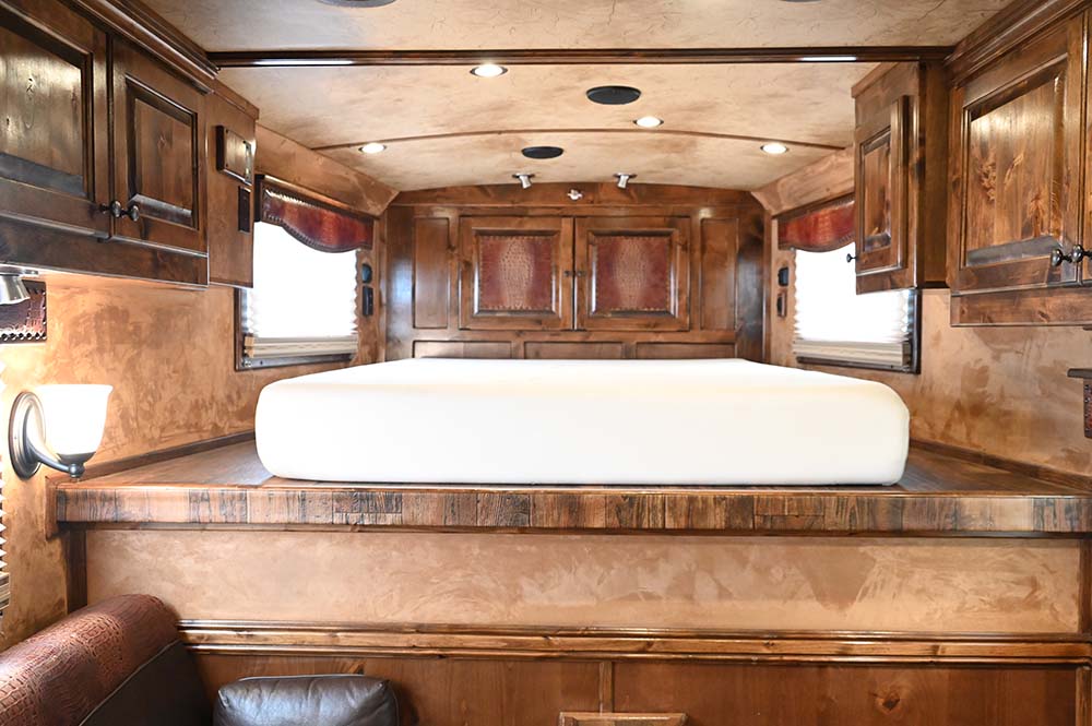 2015 4 Star 15' LQ, 17' Garage Toyhauler, Outlaw Conversion Trailer