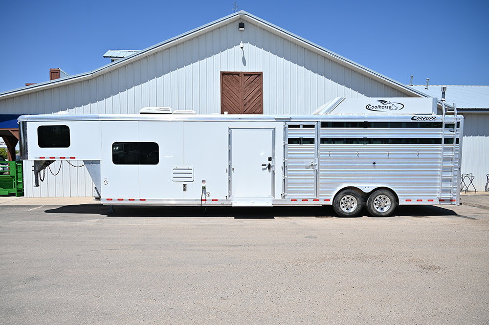 **SALE PENIDNG**2022 Cimarron Stock Combo GN with 11' Living Quarter*SALE PENDING**