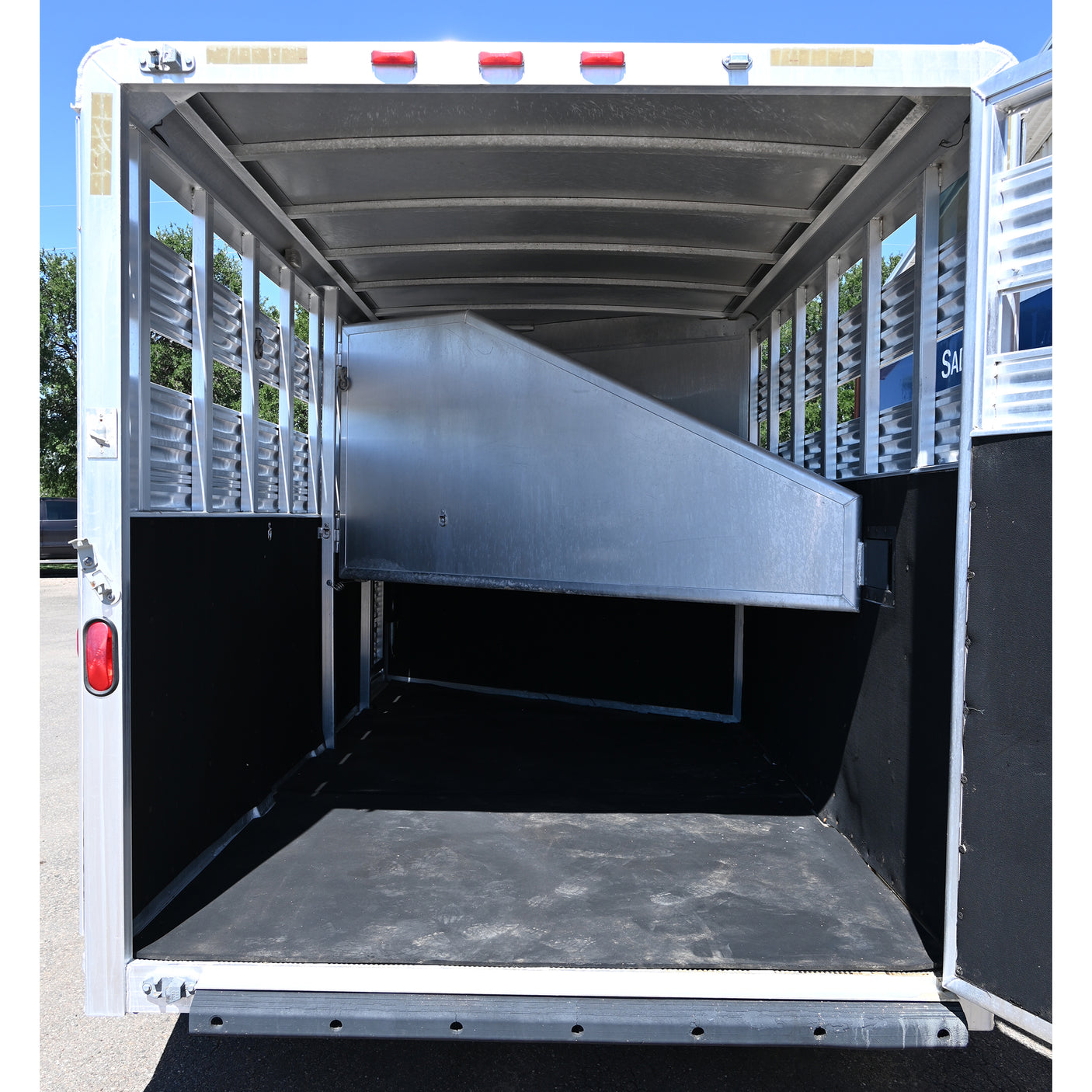 2003 Exiss 3 Horse Stock Combo Trailer